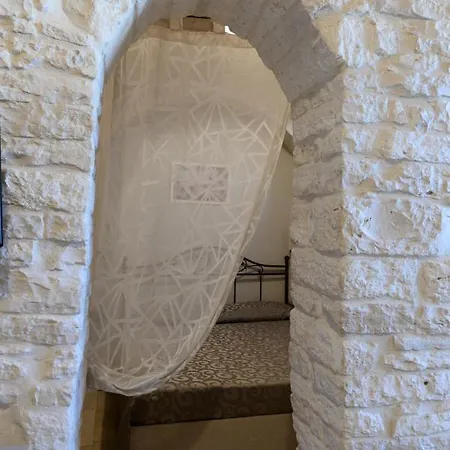 Bed & Breakfast Trullo A Casedd